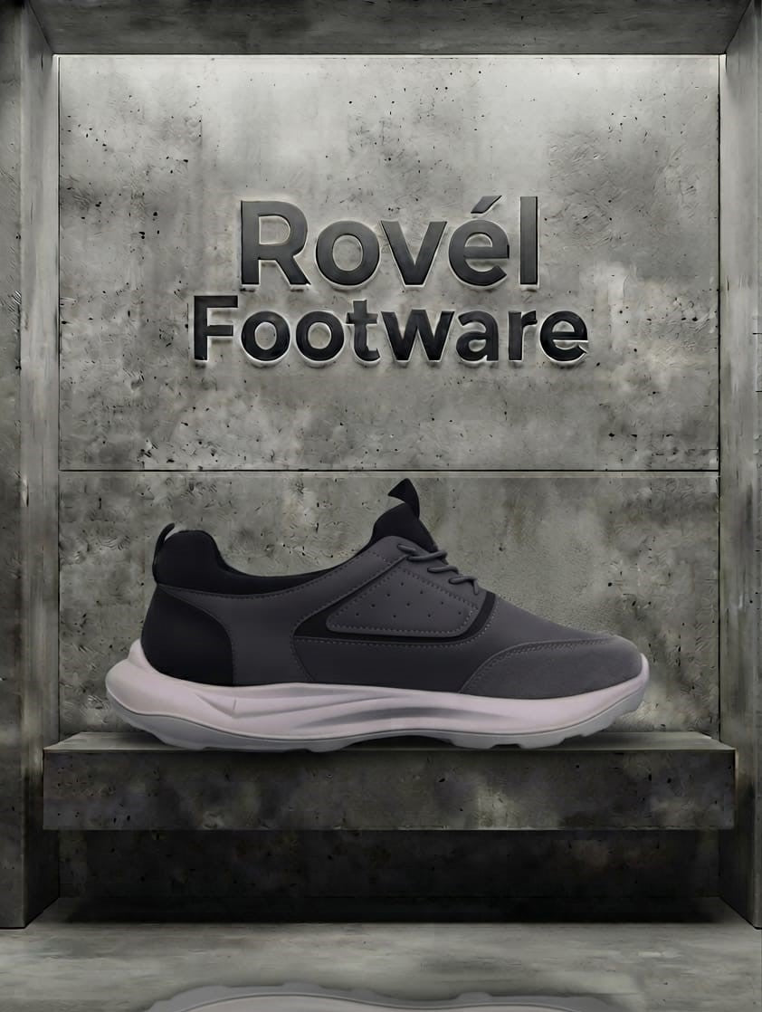 black low-top men's casual sneakers